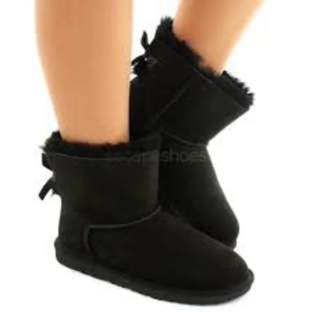 UGG Bailey Mini Bailey Bow II  with Plush Lining Size 8